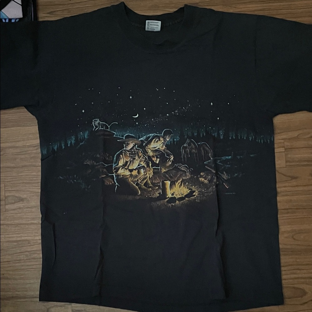 Vintage Nigh-time Cowboy wraparound Printed T-shirt size Large